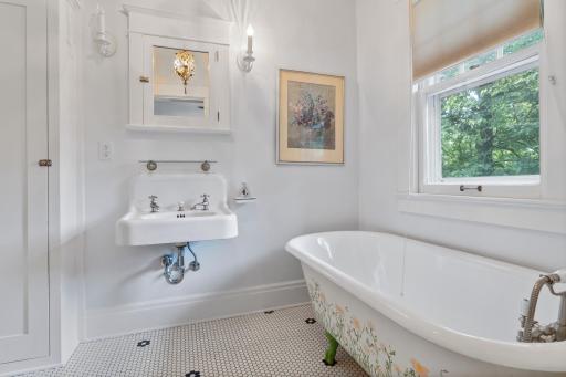 3307 N Nokomis NE, Alexandria, MN 56308