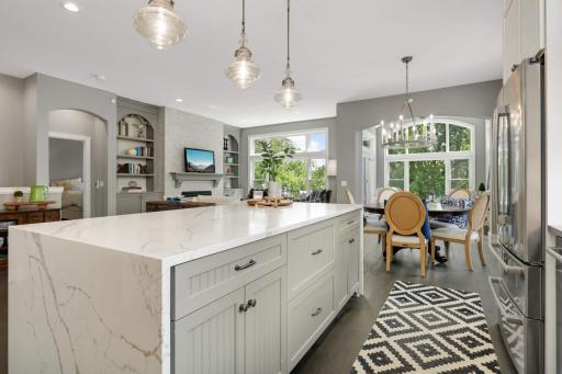 275 Bellwether Path, Wayzata, MN 55391
