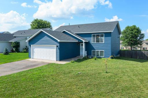 1928 Rochelle Curve, Shakopee, MN 55379