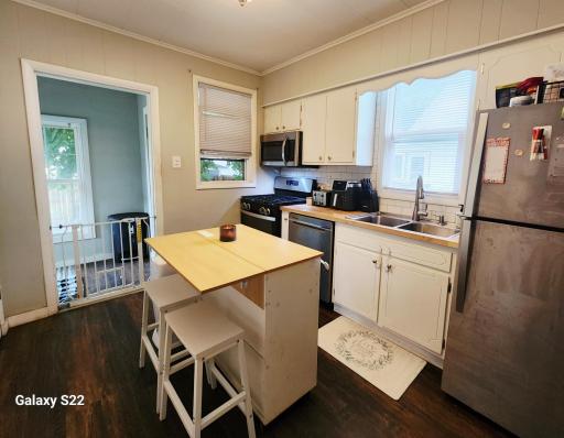 1033 W Mark Street, Winona, MN 55987