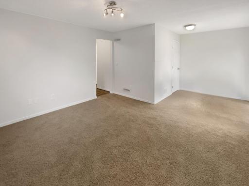 listing_17.jpg