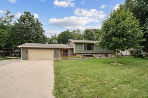 230 Hi Mae Circle, Lester Prairie, MN 55354