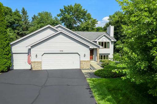 3726 Wescott Hills Drive, Eagan, MN 55123