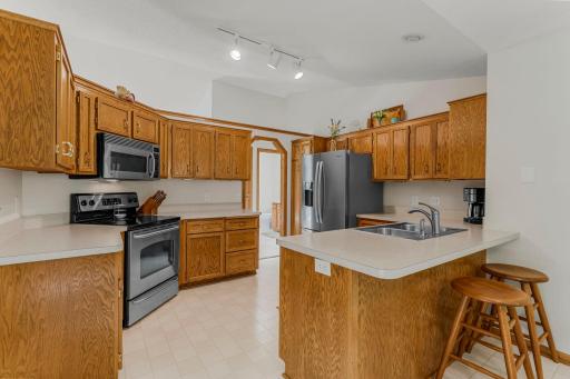 3726 Wescott Hills Drive, Eagan, MN 55123