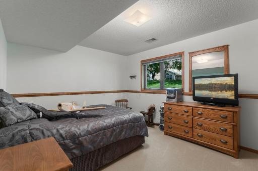 3726 Wescott Hills Drive, Eagan, MN 55123