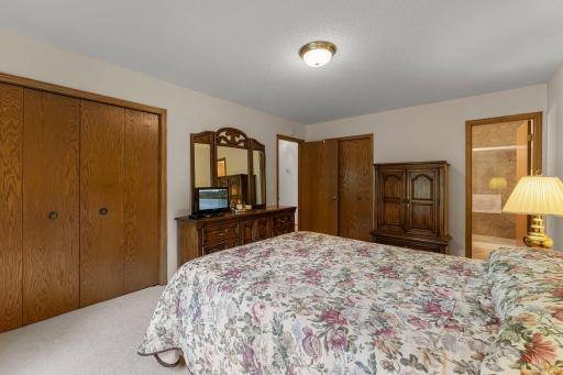 3726 Wescott Hills Drive, Eagan, MN 55123