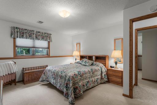3726 Wescott Hills Drive, Eagan, MN 55123