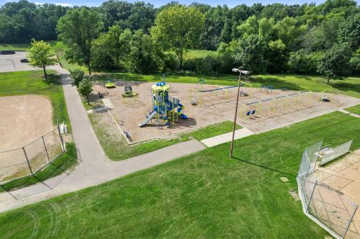 3726 Wescott Hills Drive, Eagan, MN 55123