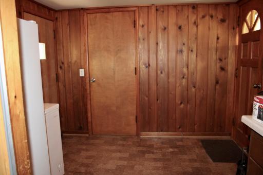 103 Spruce Avenue N, Thief River Falls, MN 56701