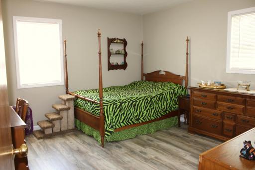 103 Spruce Avenue N, Thief River Falls, MN 56701
