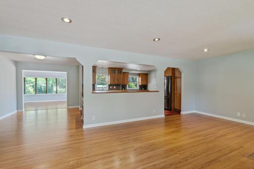 11021 Russell Avenue S, Minneapolis, MN 55431