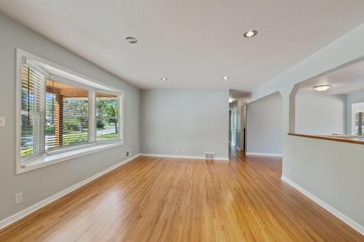 11021 Russell Avenue S, Minneapolis, MN 55431