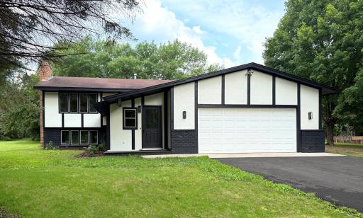 10221 Hage Drive, Rogers, MN 55374