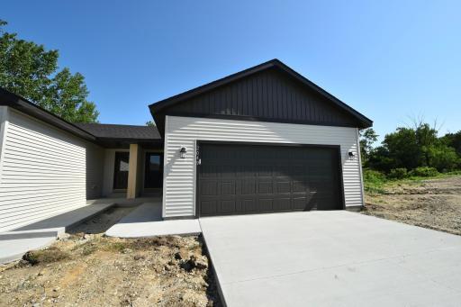 2049 20th Street E, Zumbrota, MN 55992