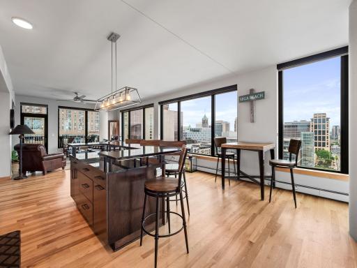 11-web-or-mls-740 Portland Ave 1411-0011.jpg