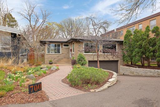 700 Mississippi River Boulevard S, Saint Paul, MN 55116