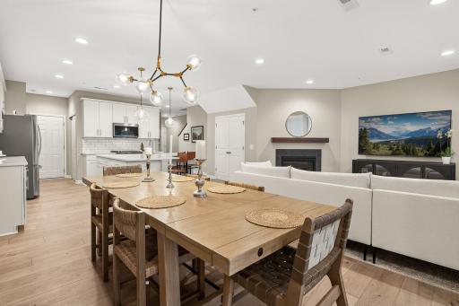 7186 Walnut Grove Way N, Maple Grove, MN 55311