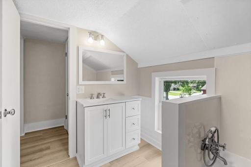 1010 S Grove Avenue, Owatonna, MN 55060