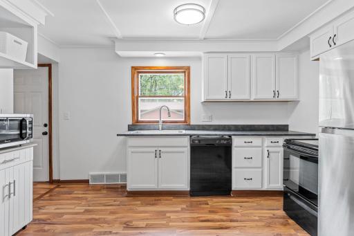 1010 S Grove Avenue, Owatonna, MN 55060