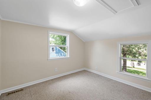 1010 S Grove Avenue, Owatonna, MN 55060