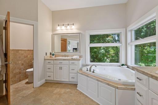 560 Big Island, Wayzata, MN 55391