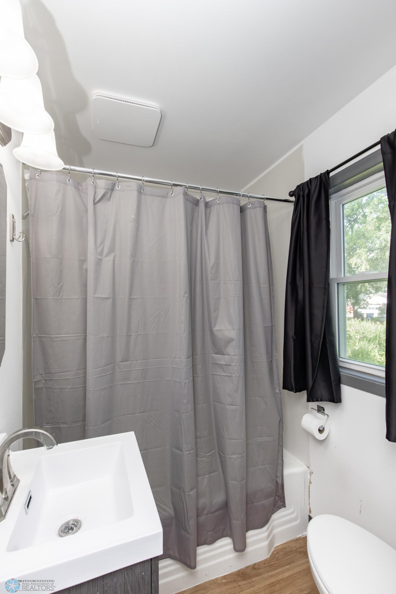 Bathroom - Full