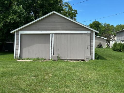217 4th Avenue SE, Pipestone, MN 56164