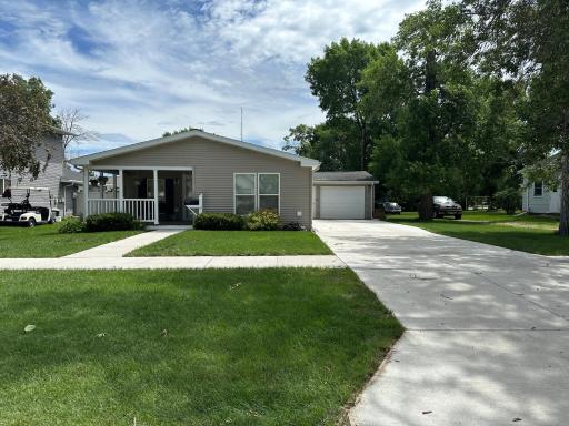 217 4th Avenue SE, Pipestone, MN 56164