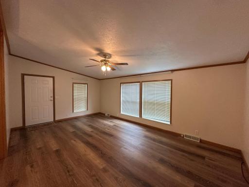 217 4th Avenue SE, Pipestone, MN 56164