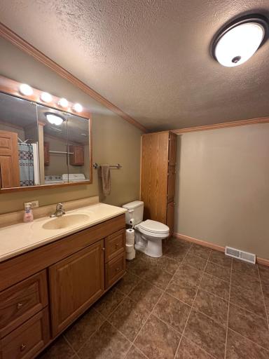 217 4th Avenue SE, Pipestone, MN 56164