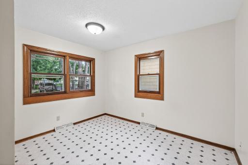2015 5th Avenue S, Minneapolis, MN 55404