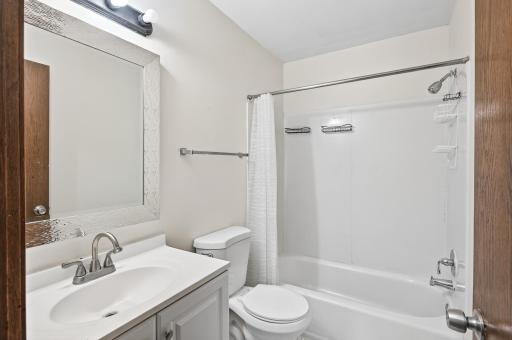 2015 5th Avenue S, Minneapolis, MN 55404