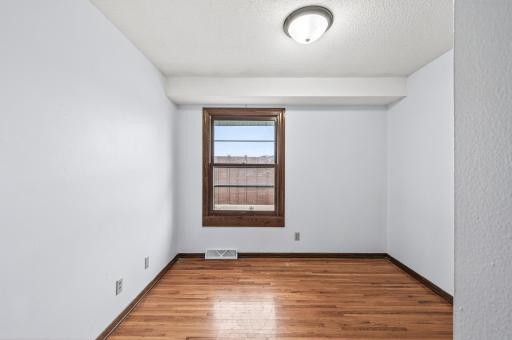 2015 5th Avenue S, Minneapolis, MN 55404
