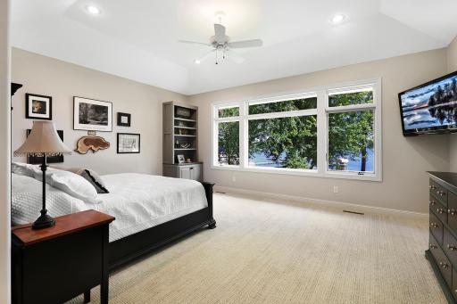 Huge owner's suite with huge window captures the view