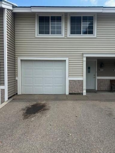 3260 Hill Ridge Drive, Eagan, MN 55121
