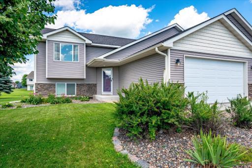 8638 Preserve Boulevard N, Chisago City, MN 55013