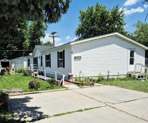 15 Capital Drive, Inver Grove Heights, MN 55076