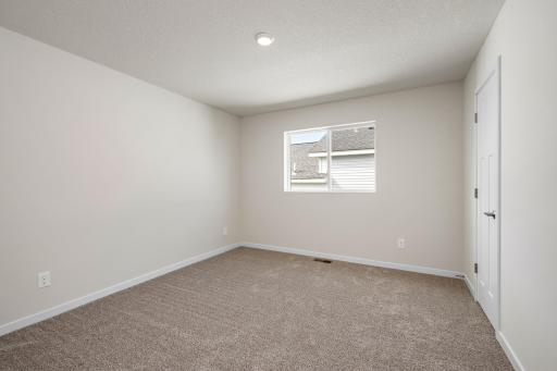 623 Redwood Loop N, Cambridge, MN 55008