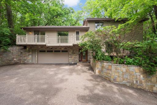 Tree top presence in high-demand West Bloomington.
