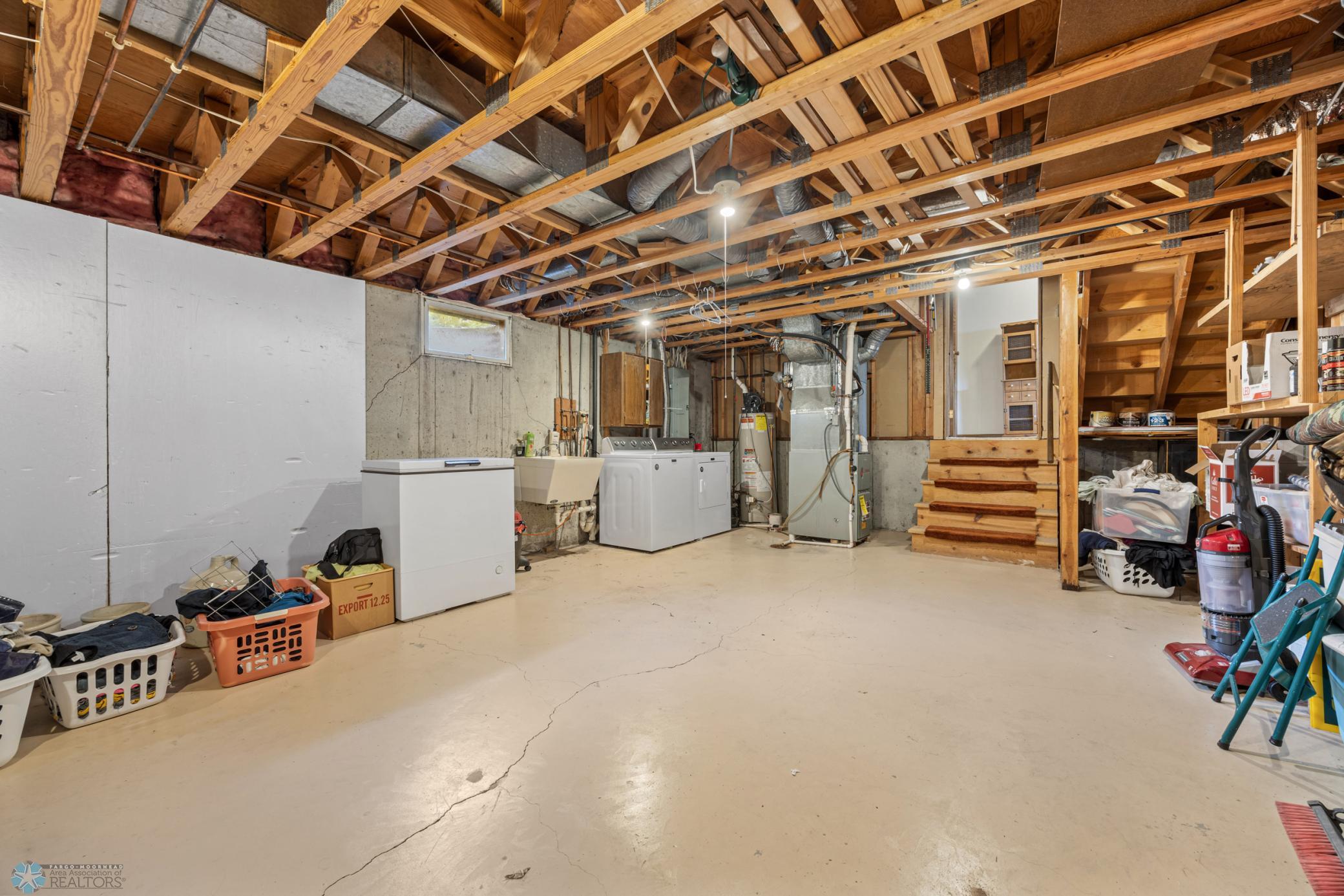 4th Level laundry/storage/utility.jpg