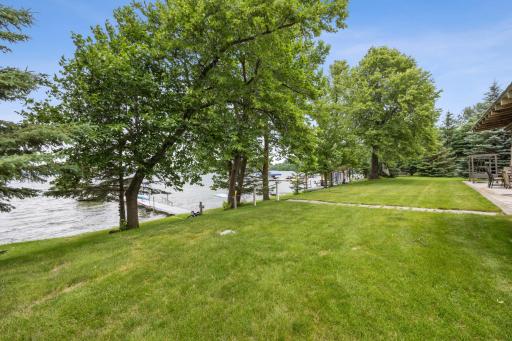 Beautiful, level lot - 178 ft. of sugar sand beach