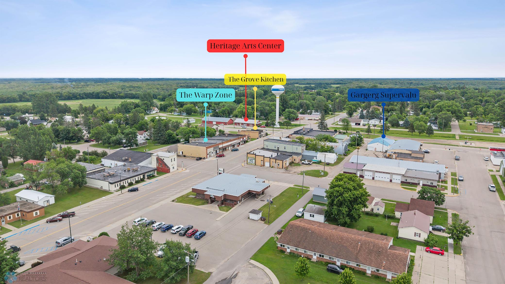 Views to First National Bank, Zion Lutheran Church and other amenities...