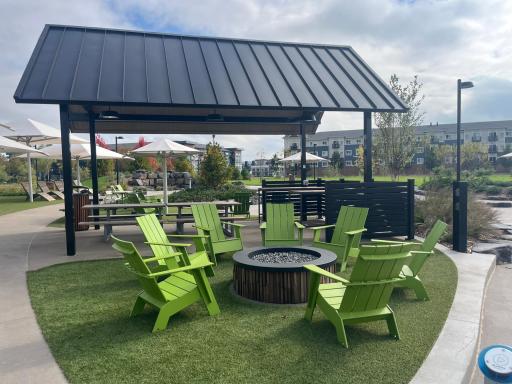 Waterfront Park is a wonderful park to enjoy day or night. Relax and chat with new friends next to one of the fire pits or enjoy a scenic evening walk with the stunning LED light show that lights up all the water features of the park at night.