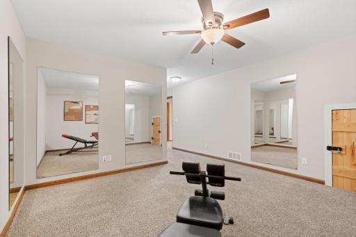 11638 Eckert Avenue SE, Delano, MN 55328