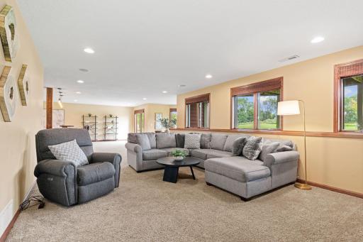 11638 Eckert Avenue SE, Delano, MN 55328