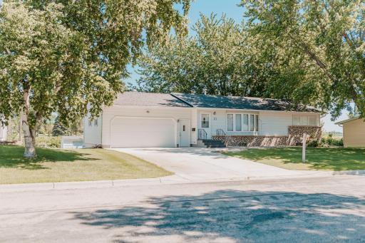 21 Brook Street, Morris, MN 56267