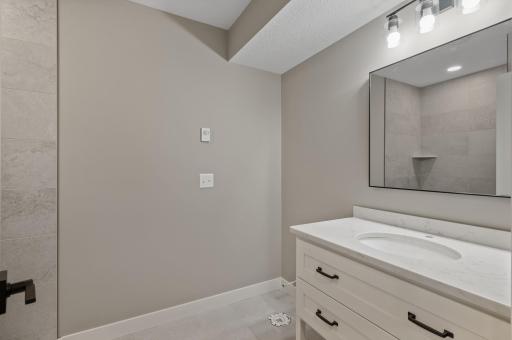 13430 Vickers Street NE, Ham Lake, MN 55304