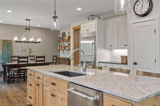 13430 Vickers Street NE, Ham Lake, MN 55304