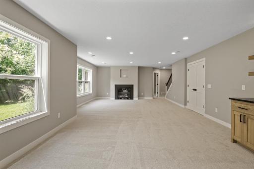 13430 Vickers Street NE, Ham Lake, MN 55304
