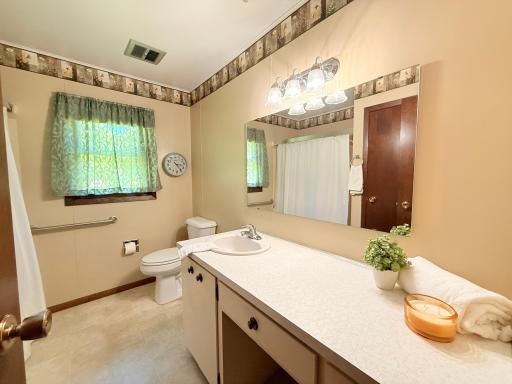 1610 N 6th Street, Montevideo, MN 56265